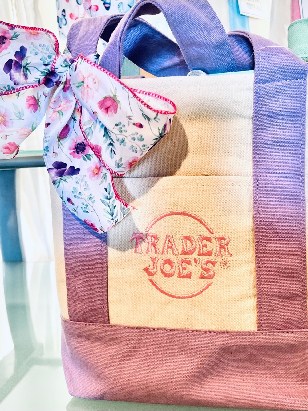 NWT 🌸 Limited Edition Trader Joe's Mini Pastel Tote Bags with decorative bows 🌺